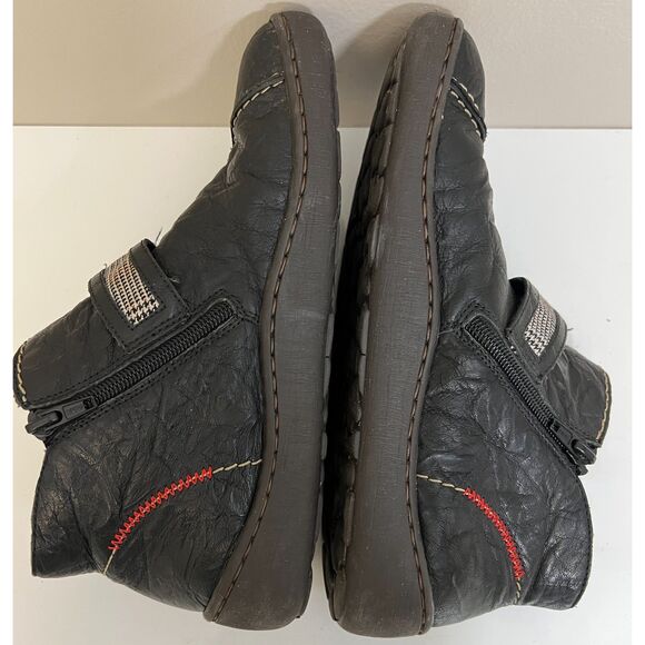 Rieker Simona 94 black leather ankle boots. - Picture 6 of 8